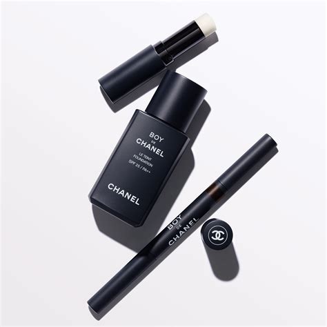 chanel boy pas cher|boy de Chanel eyeliner.